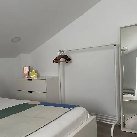 1881 Historical Loft With Garden *