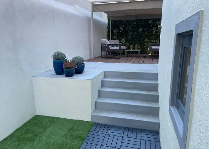 شقة 1881 Historical Loft With Garden *