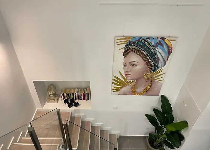 1881 Historical Loft With Garden